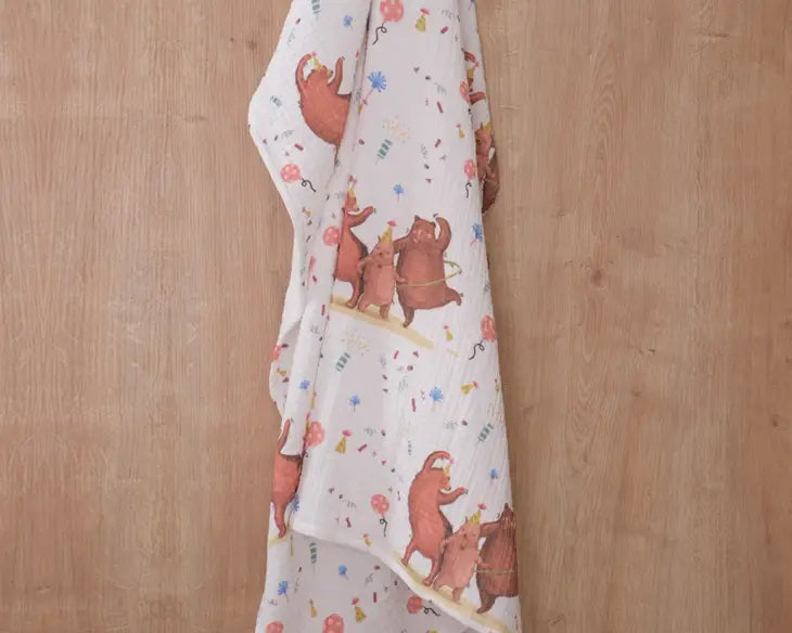 'Bear Family' 4 Layers Muslin Blanket