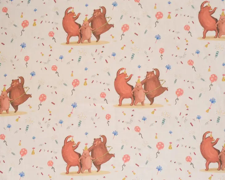 'Bear Family' 2 Layers Muslin Blanket